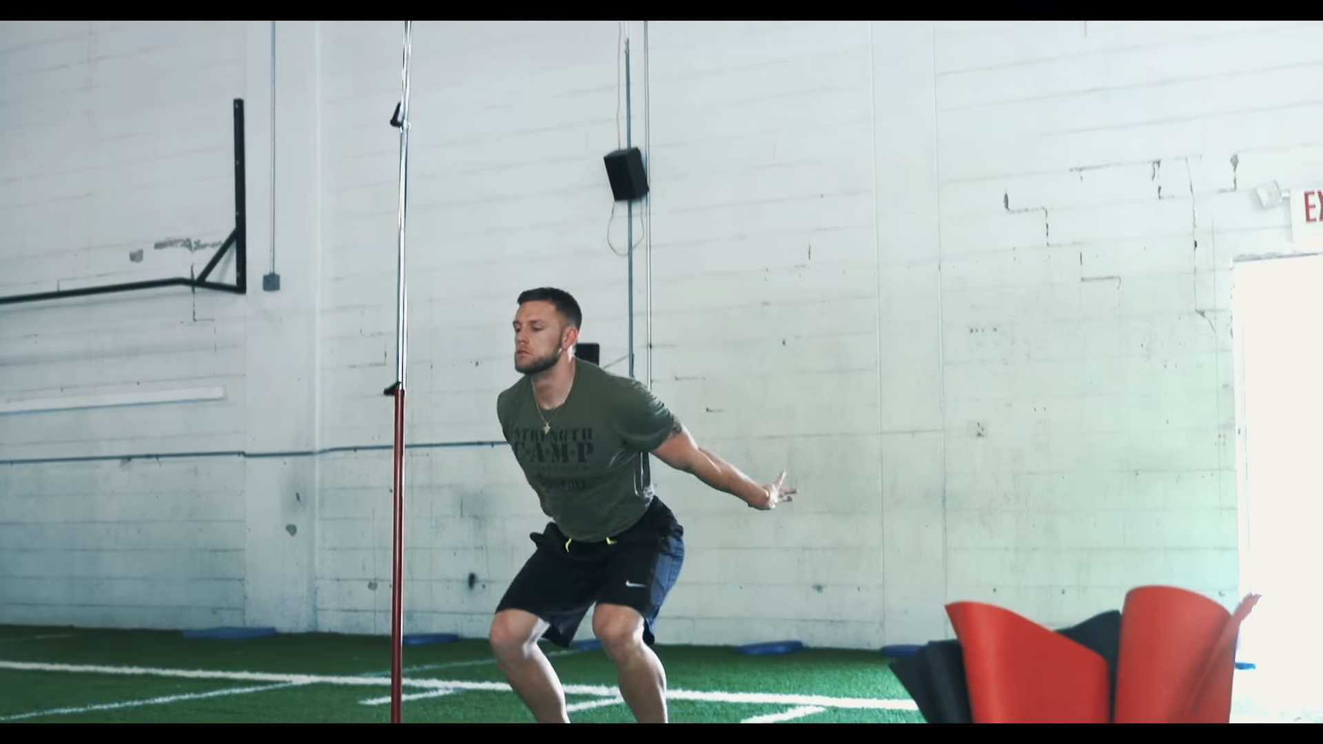 Athlete trains to increase vertical jump