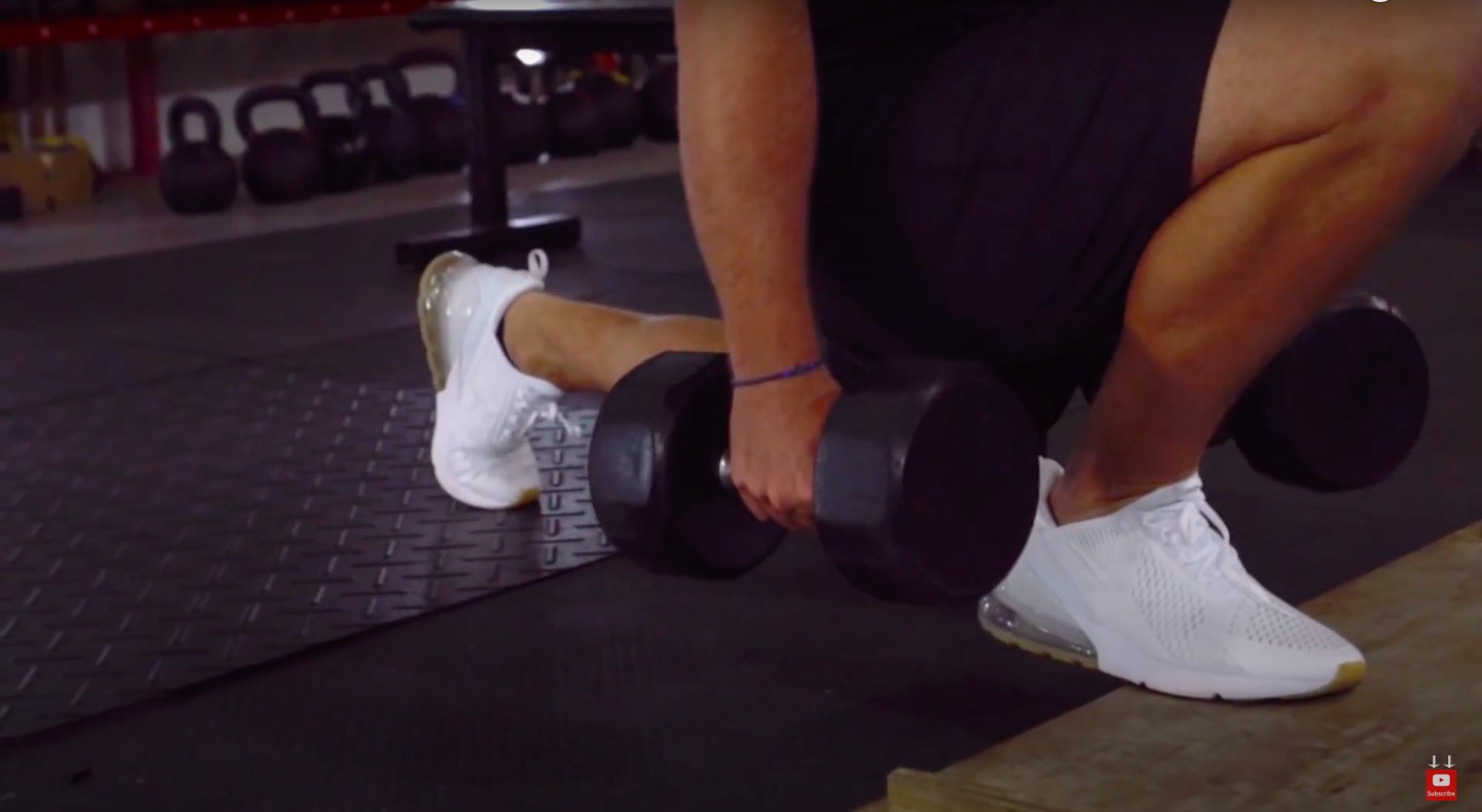 Use The Elevated Reverse Lunge For Single Leg Strength