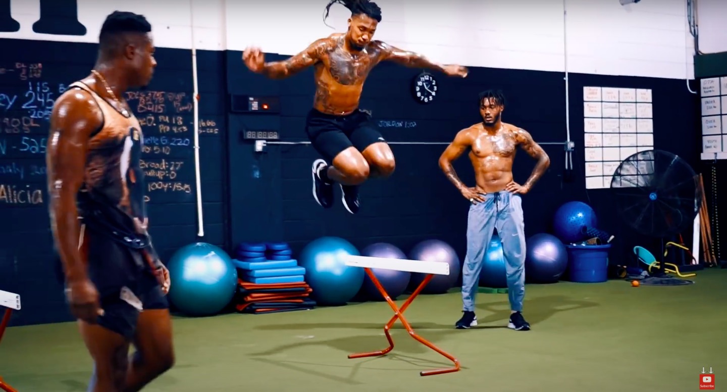 Six stretches to get NFL-caliber agility