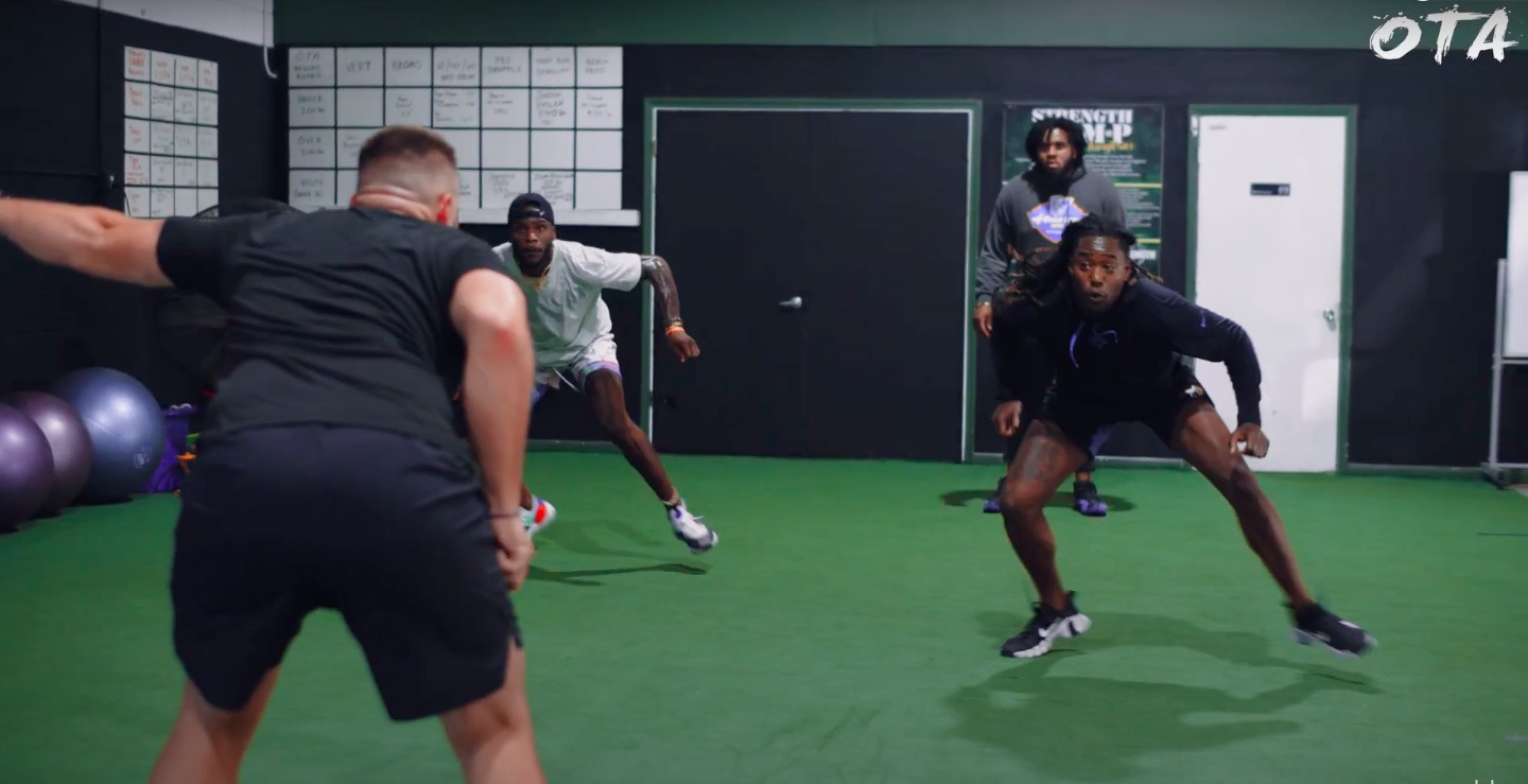 NFL Speed Training - Lateral Reactive Shuffle to Sprint 