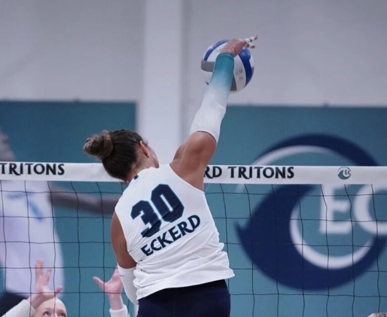 Volleyball Training In-Season: Isometrics Every Player Needs to Stay Healthy