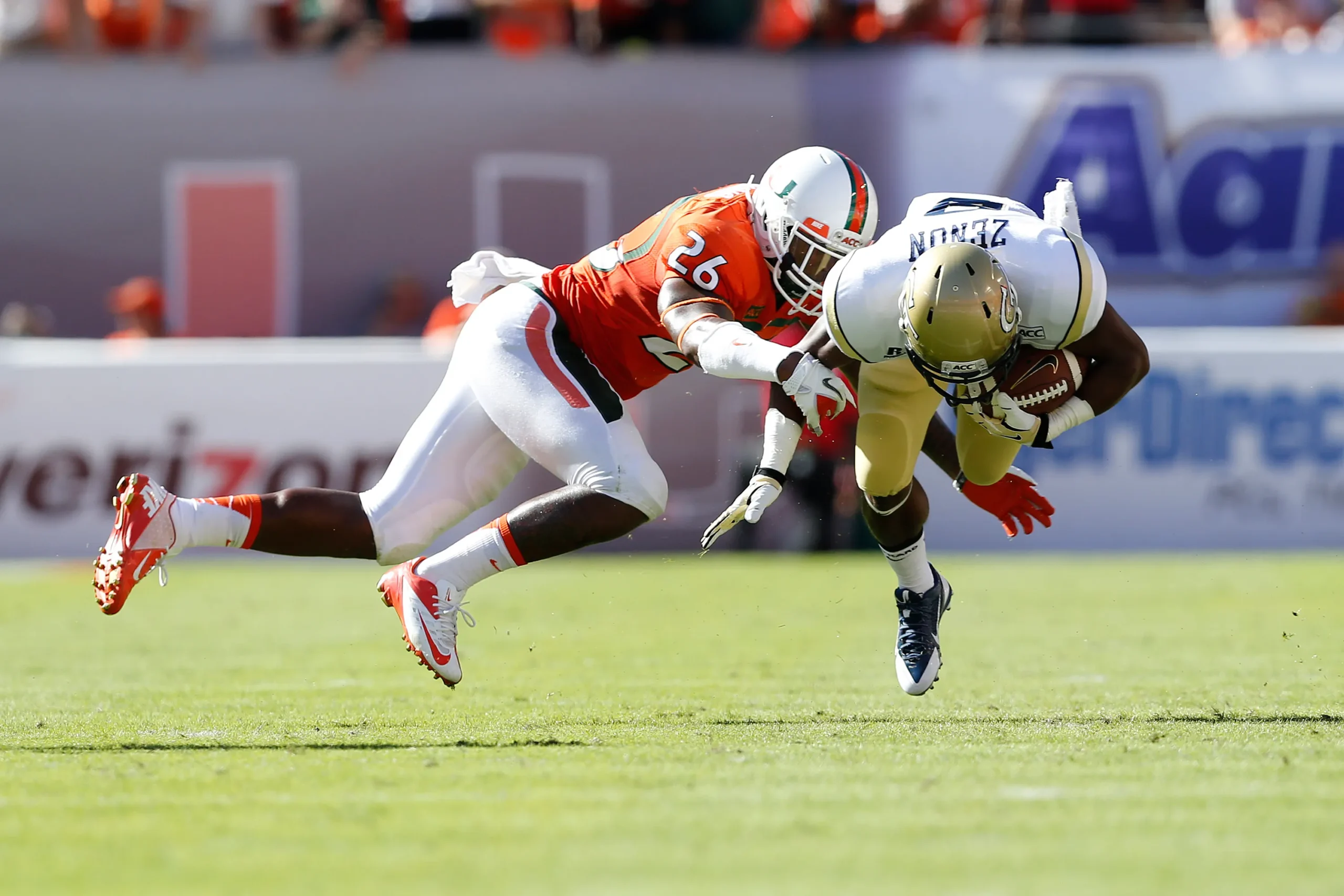 How to Build Explosive Power for Football: 3 Keys to Dominating on the Field